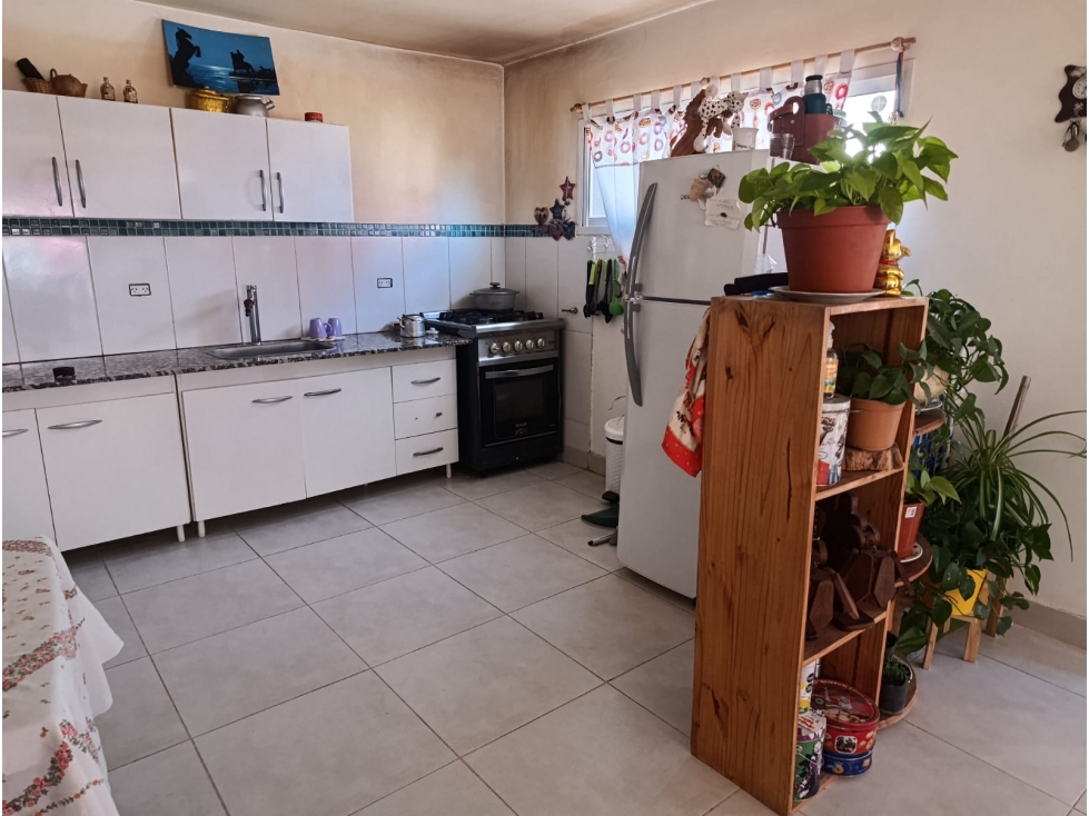 se alquila casa de dos dormitorios en barrio Solana — foto 4