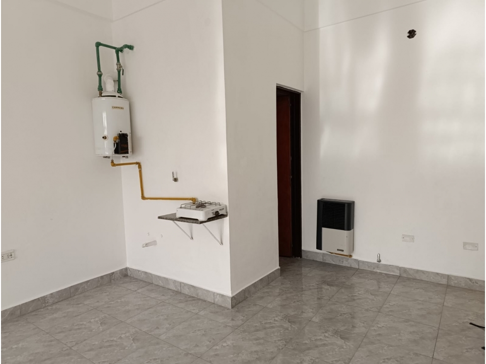 Alquiler Local comercial, calle España 1400, $650.000 - 3
