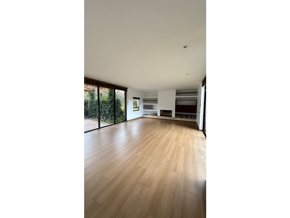 ARRIENDO/VENDO CASA EN REFUGIO DEL VALLE — foto 3