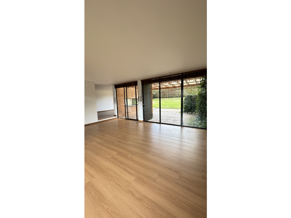 ARRIENDO/VENDO CASA EN REFUGIO DEL VALLE — foto 4