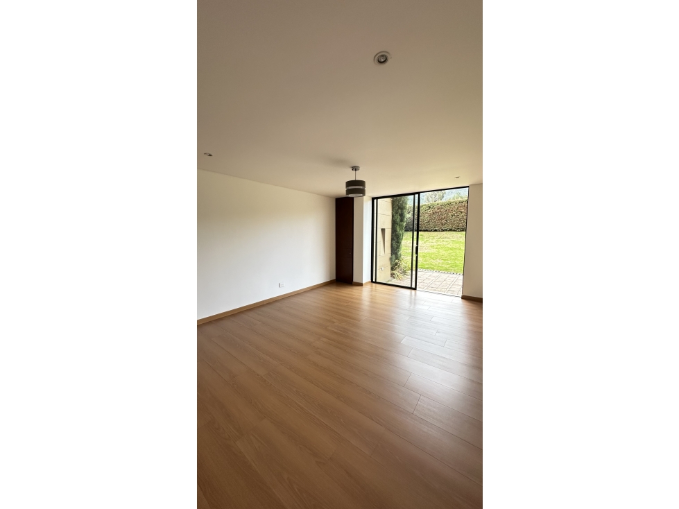 ARRIENDO/VENDO CASA EN REFUGIO DEL VALLE — foto 5