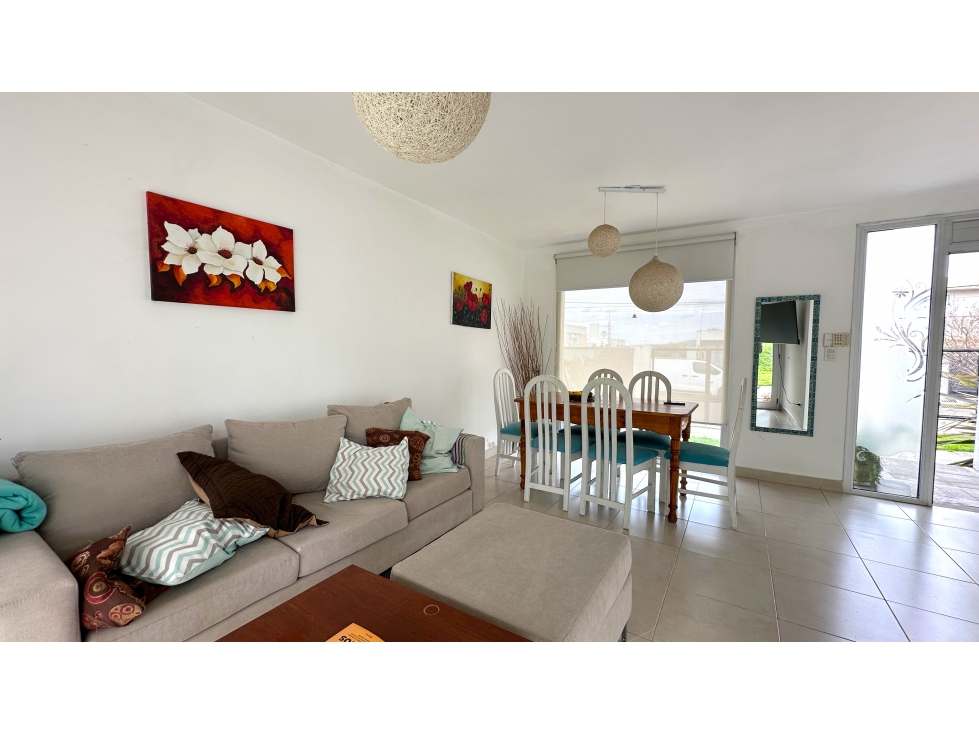 CASA EN VENTA EN BARRIO PROCREAR — foto 3