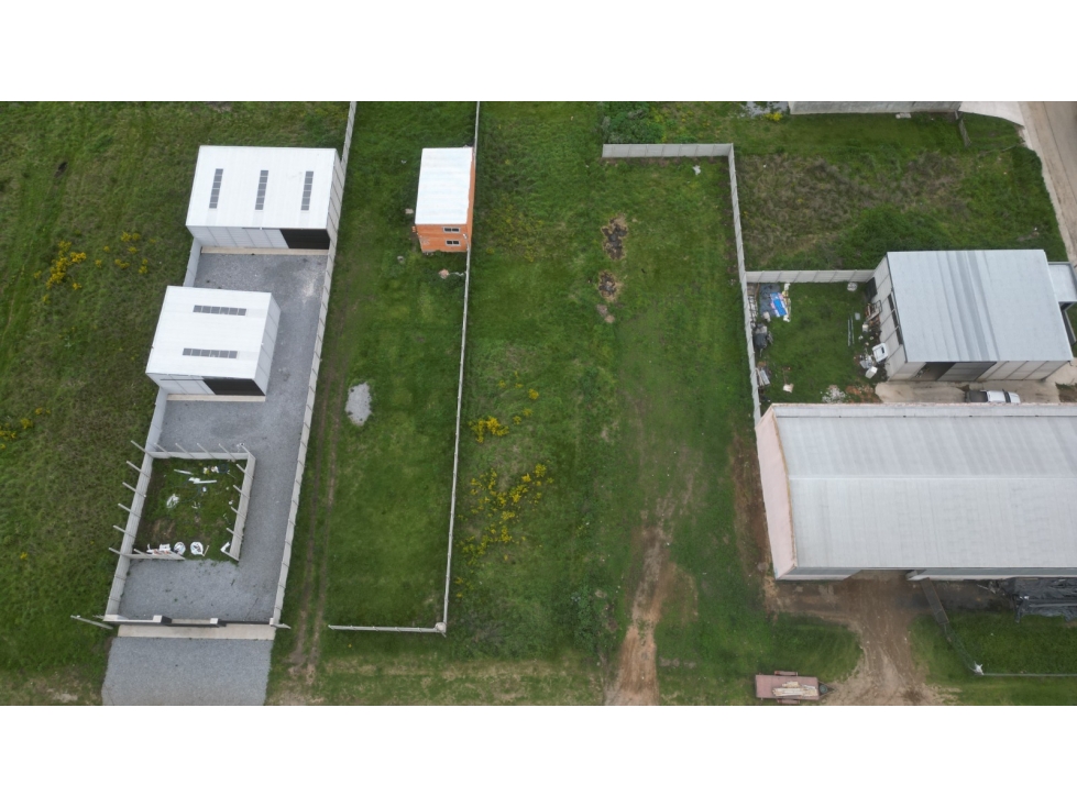 LOTE EN PH AL FRENTE EN VENTA - 3