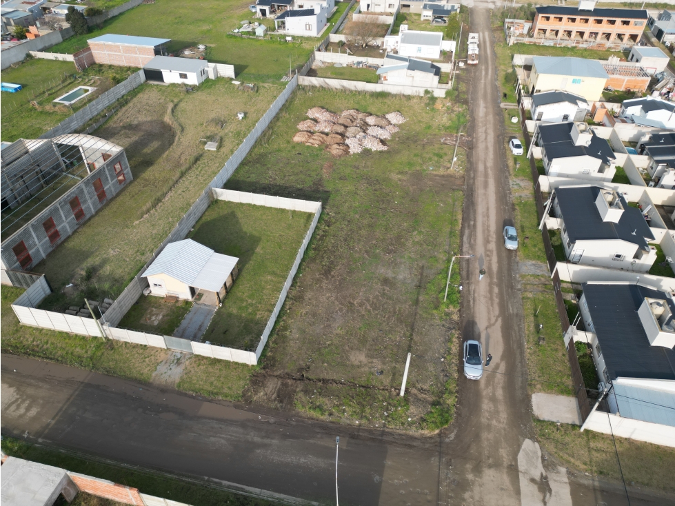 LOTE EN VENTA BARRIO TROPEZON - 3