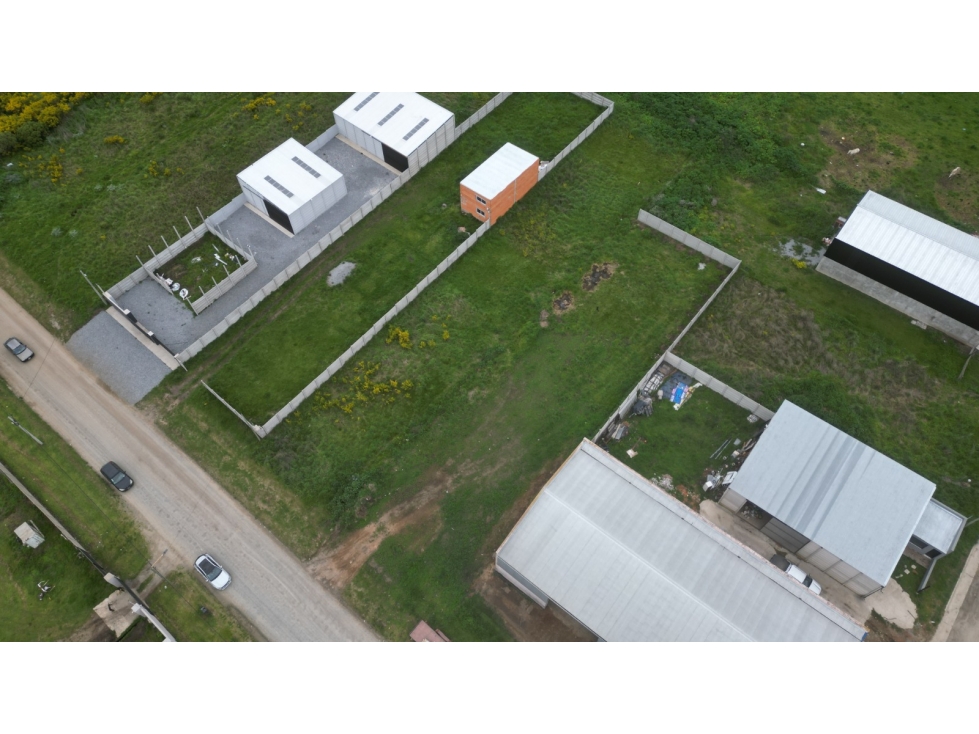 LOTE EN PH AL FRENTE EN VENTA - 4