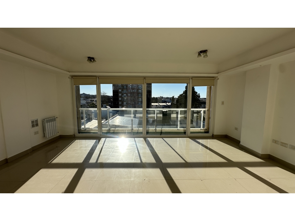 DUPLEX DE DOS DORMITORIOS A LA VENTA