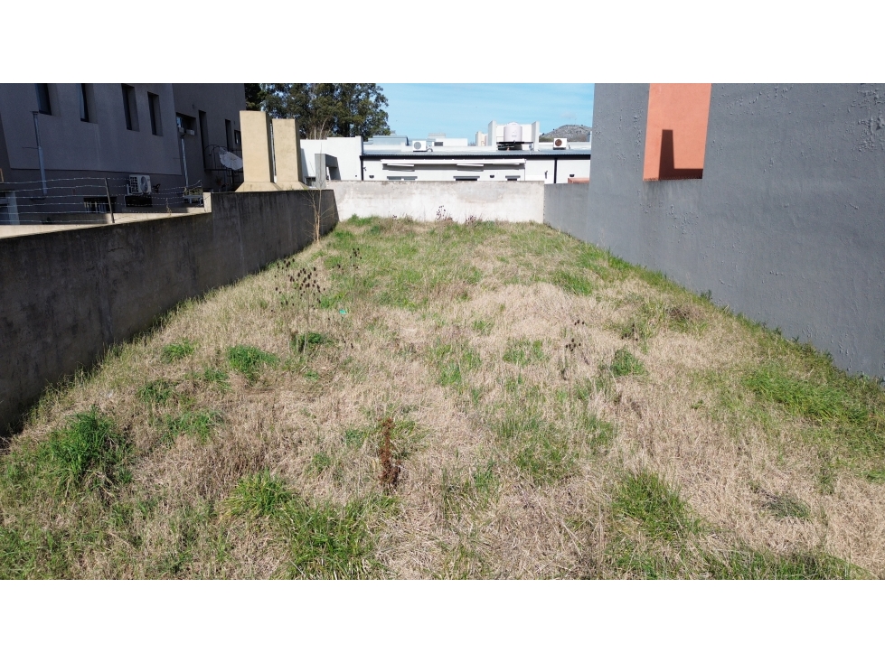 LOTE EN VENTA- ZONA AVENIDA BRASIL - 5
