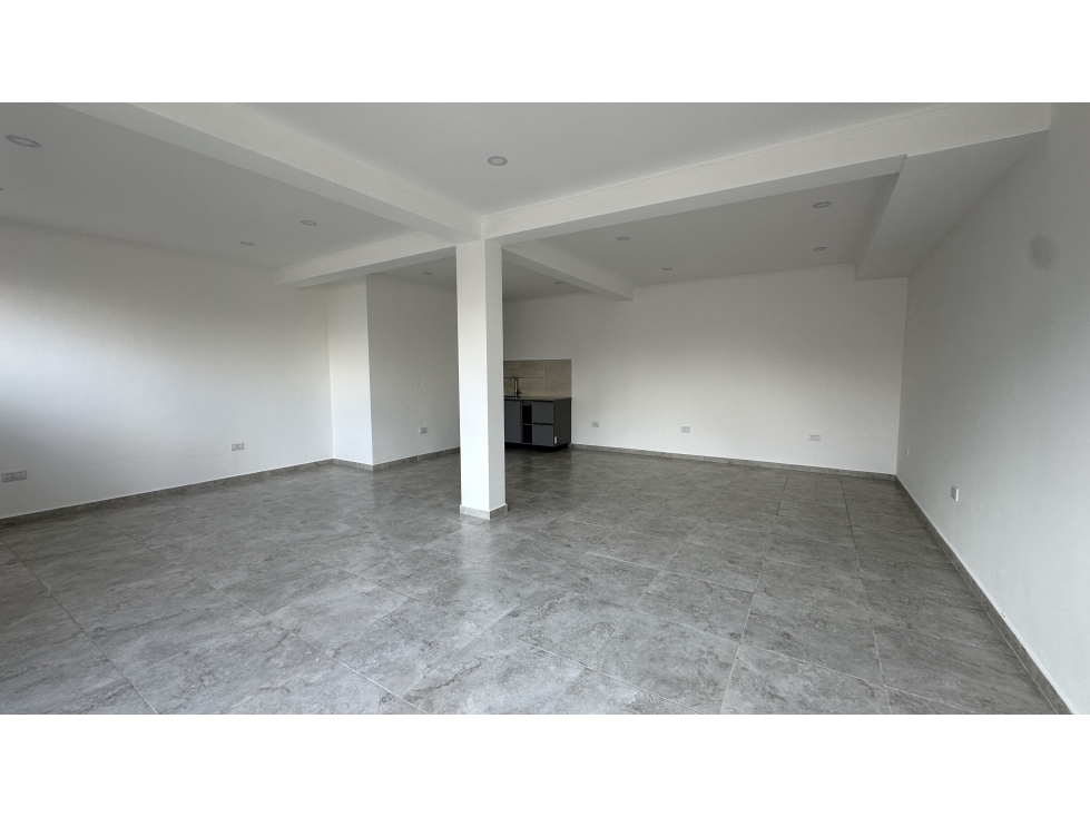LOCAL COMERCIAL A LA VENTA - 3