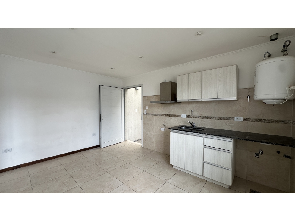 VENTA DEPARTAMENTO 1 DORMITORIO /COCHERA — foto 2