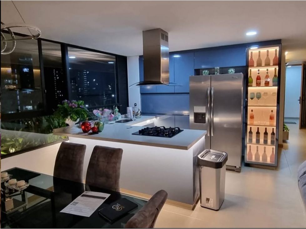 VENDO APARTAMENTO ALTO DEL POBLADO, PALMAS ,PARQUEADERO DOBLE LINEAL