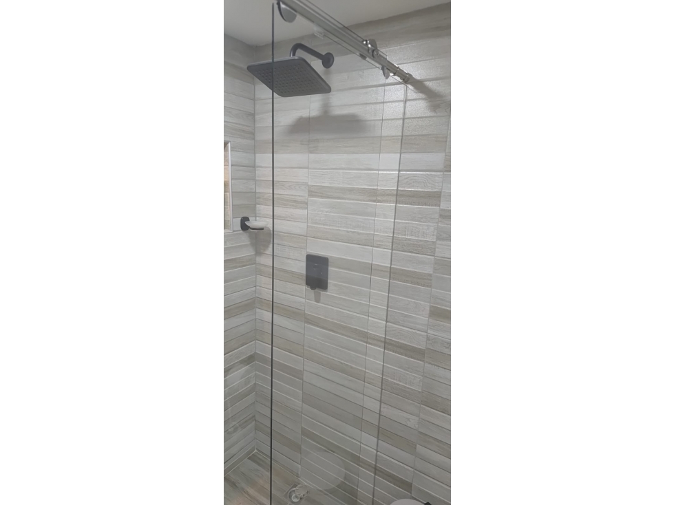 VENDO APARTAMENTO EN FLOR DE AGUA, 69 M2, PARQUEADERO Y ÚTIL — foto 2