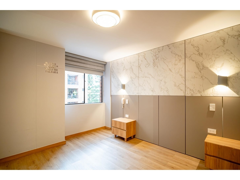 VENDO APARTAMENTO EN LA MILLA DE ORO 110 M2, DOS PARQUEADEROS — foto 3