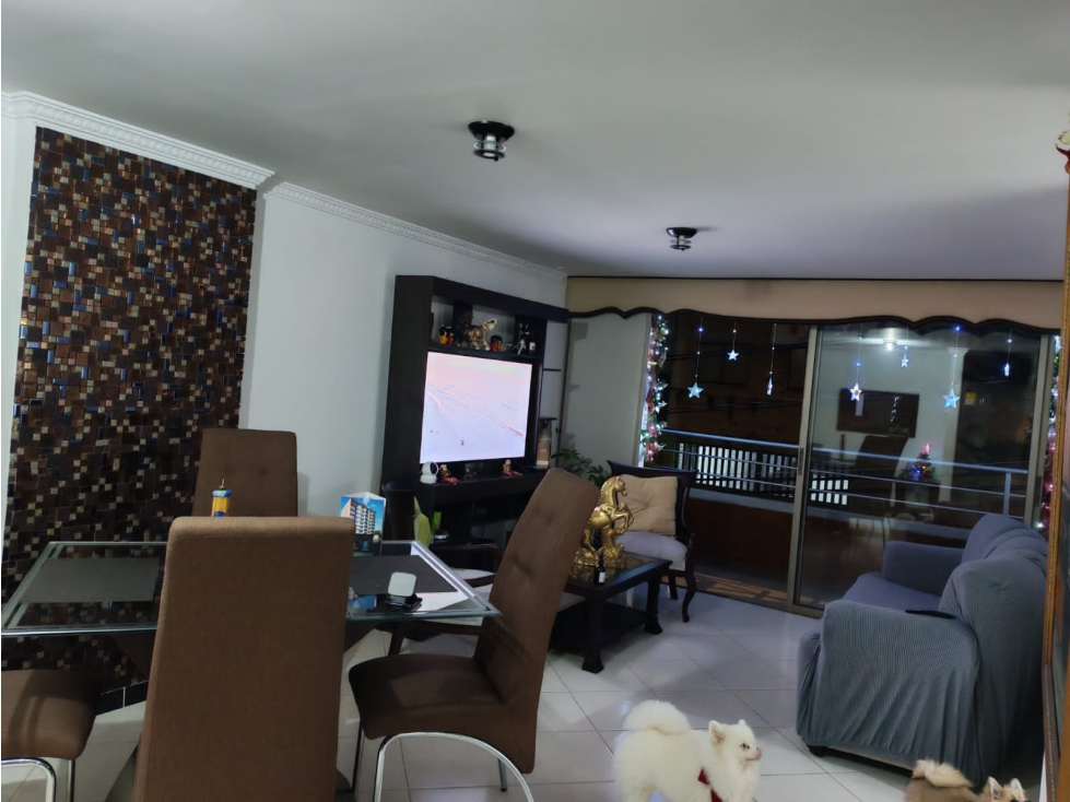 VENDO APARTAMENTO EN COPACABANA CON PARQUEADERO,BALCÓN 80 M2