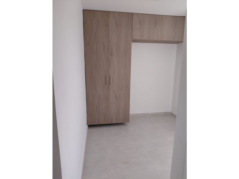 APARTAMENTO PARA LA VENTA EN RIONEGRO EN UNIDAD CERRADA — foto 2