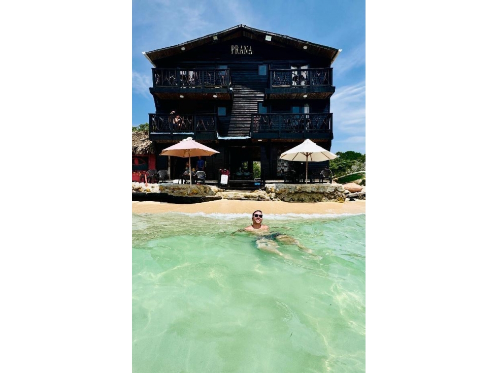 Ecohotel en Venta playa Blanca isla de Barú