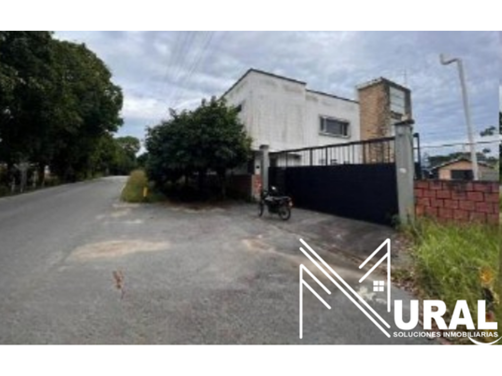 Lote con Construcción en Centro Logístico Castilla La Nueva, Meta - 2