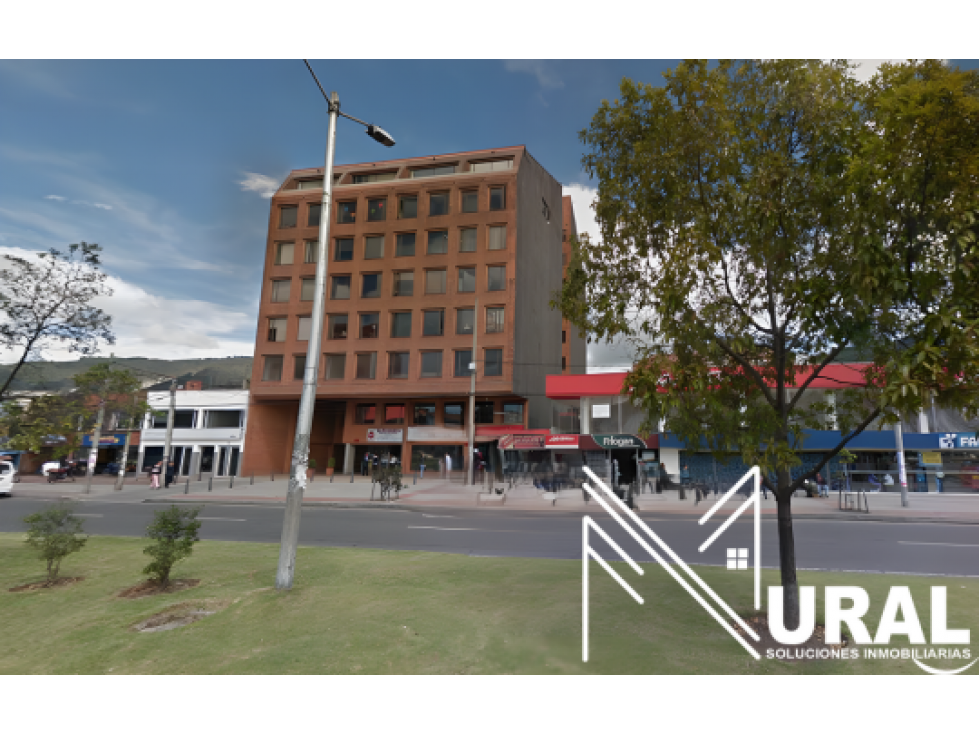 Local Comercial en Torre Av. Villas, Bogotá