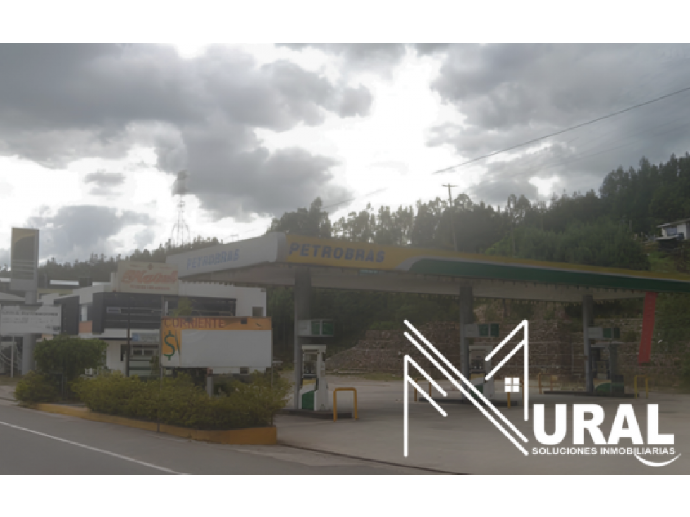 Estación de Servicios + Locales+ Hotel en Vía Paipa, Boyacá — foto 2