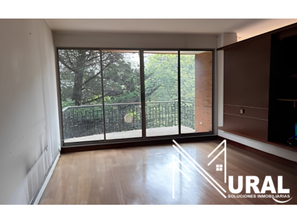 Apartamento en Agrupación Bosques de Alava, Bogotá