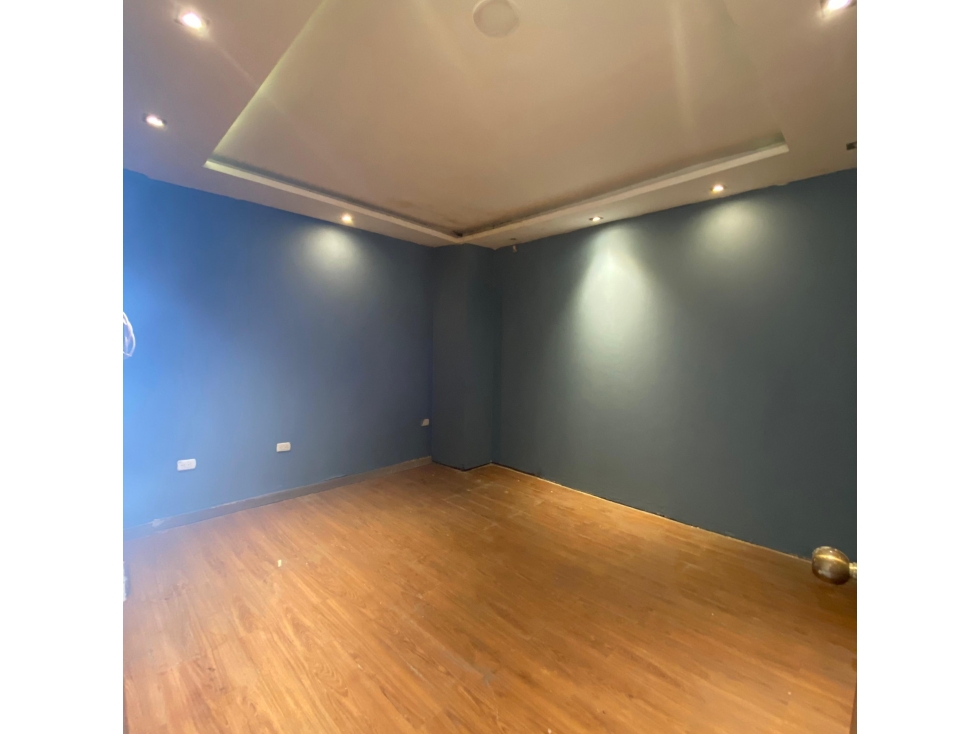 BODEGA COMERCIAL EN RENTA — foto 4