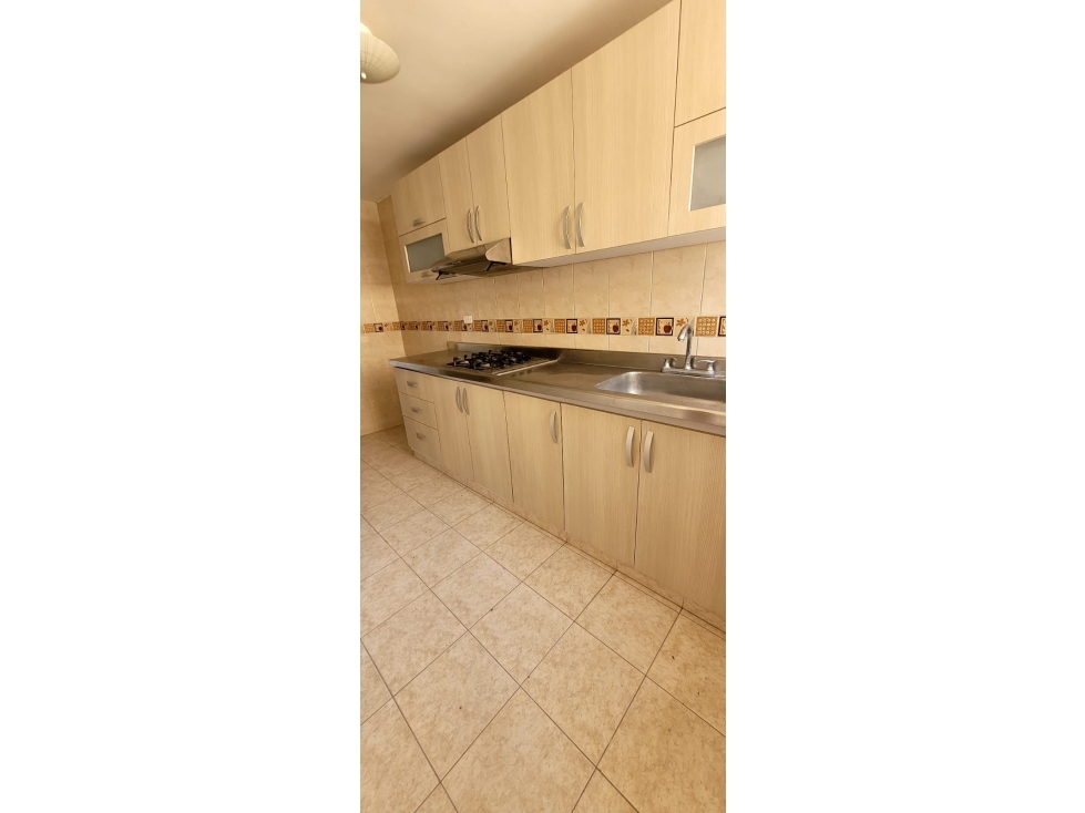 APARTAMENTO EN VENTA EN SANTA MONICA CERCA AL VIVA PISO 4 NO ASCENSOR — foto 3
