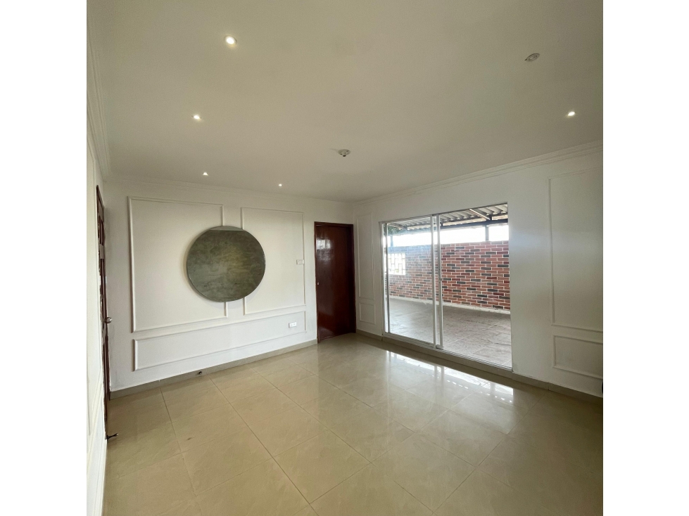 APARTAMENTO UBICADO EN LA CAMPIÑA PISO 5 NO ASCENSOR — foto 2