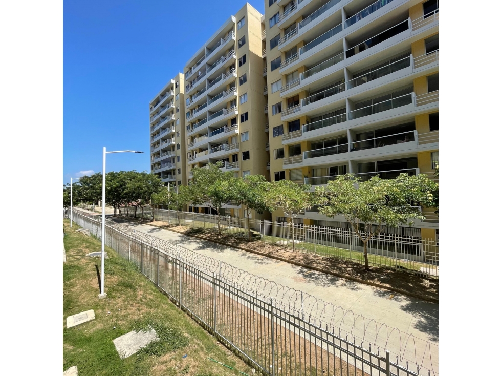 APARTAMENTO EN ARRIENDO PUERTA DORADA CONJ LAGO 2 PISO — foto 4