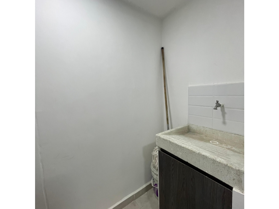 APARTAMENTO AMOBLADO ALAMEDA DEL RIO COJ MARIA MULATA PISO 9 — foto 4