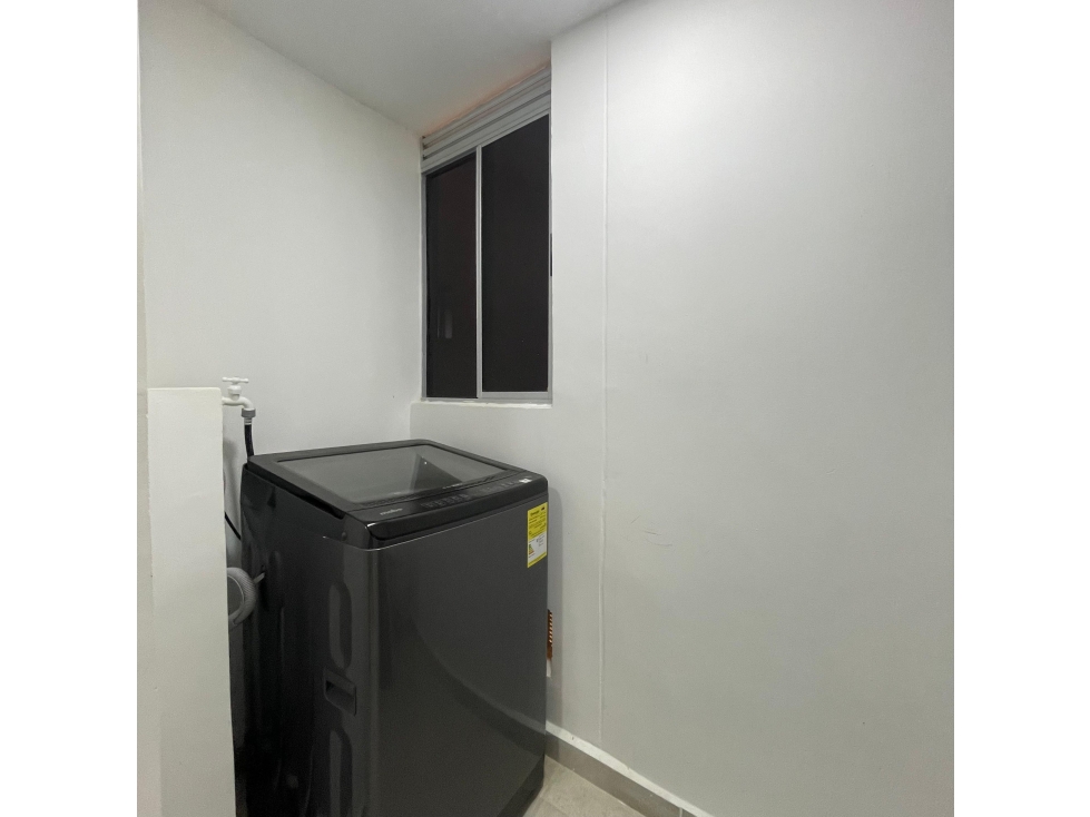 APARTAMENTO AMOBLADO ALAMEDA DEL RIO COJ MARIA MULATA PISO 9 — foto 3