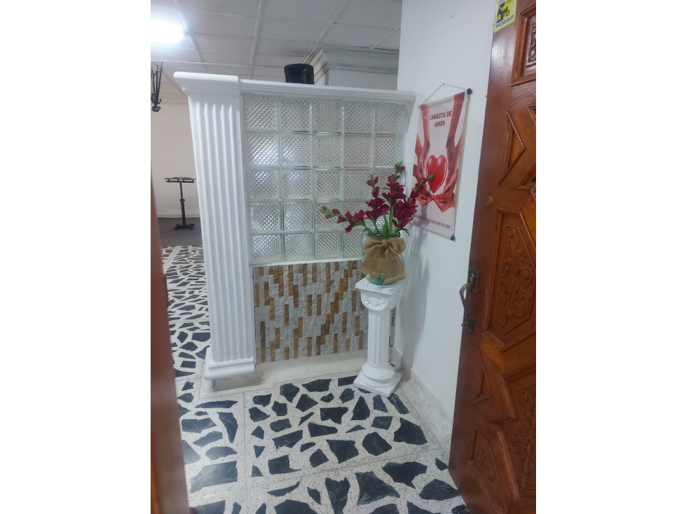CASA UBICADA EN EL POBLADO — foto 4