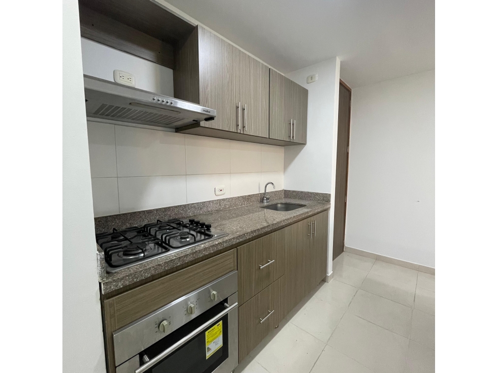 APARTAMENTO EN ARRIENDO PISO 10 CONJUNTO TORINO