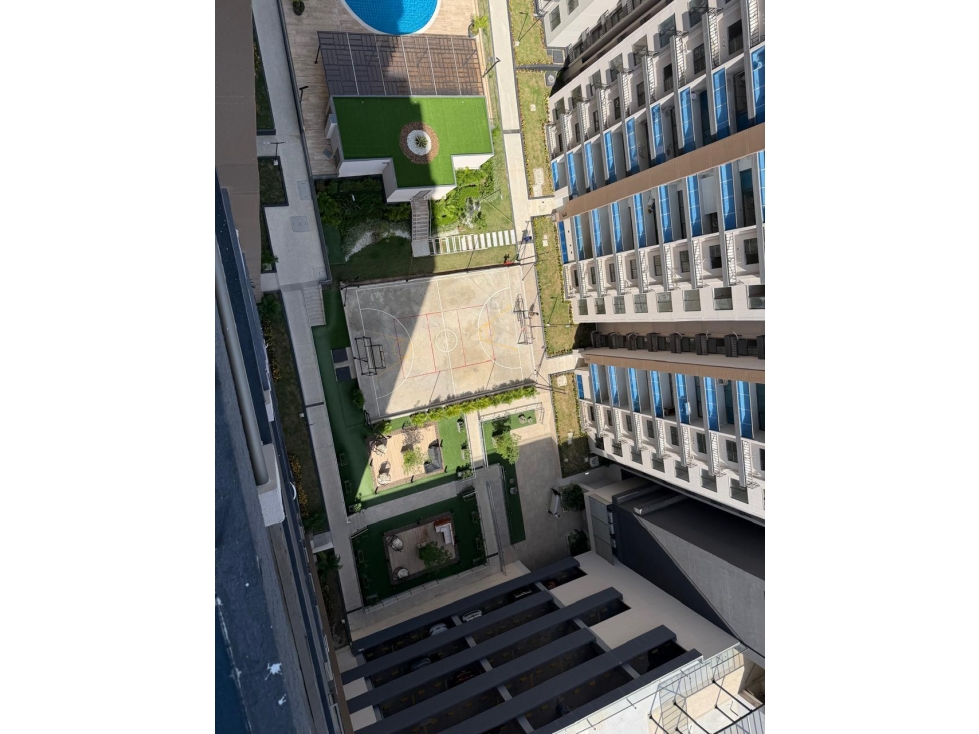 APARTAMENTO EN VENTA O ARRIENDO RIO ALTO PISO ALTO SOMBRA — foto 3