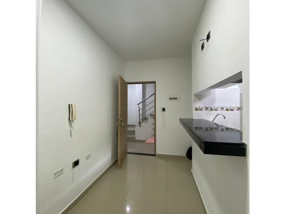 Aparta estudio en arriendo ubicado en san José 2 piso no ascensor