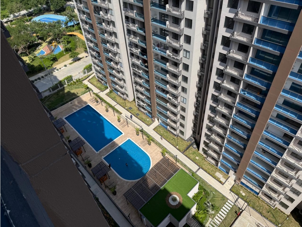 APARTAMENTO EN VENTA O ARRIENDO RIO ALTO PISO ALTO SOMBRA — foto 4
