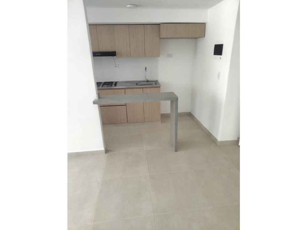 APARTAMENTO EN ARRIENDO MALLORQUIN PISO 2 COJ CATARA — foto 4
