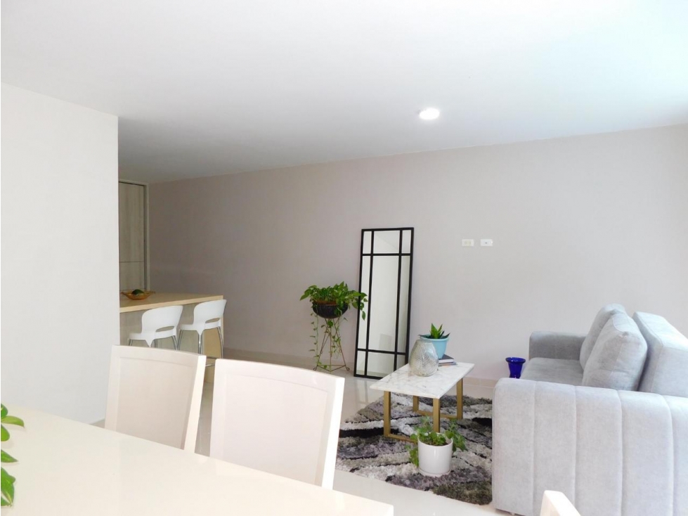 APARTAMENTO EN ARRIENDO AMOBLADO MIRAMAR PISO 2 — foto 3