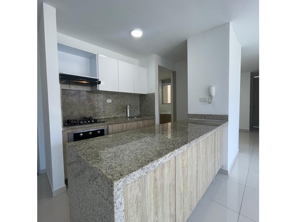 APARTAMENTO UBICADO EN MIRAMAR PISO 8