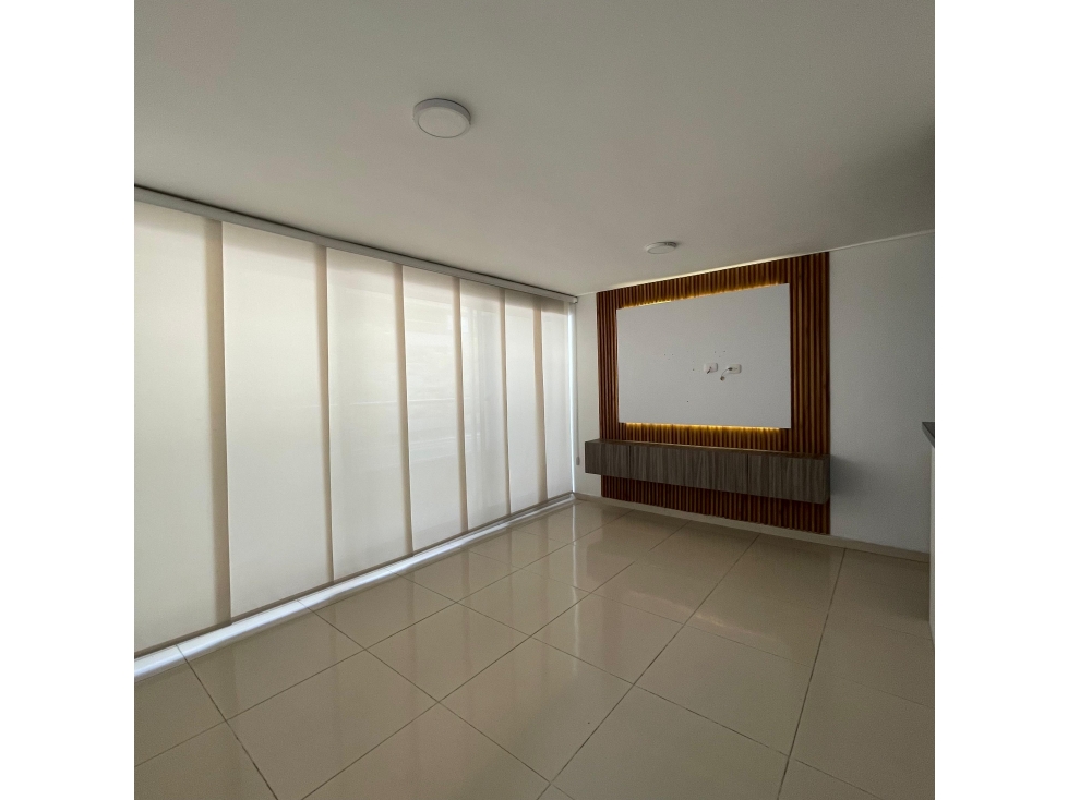 APARTAMENTO EN ARRIENDO PUERTA DORADA CONJ LAGO 2 PISO — foto 2