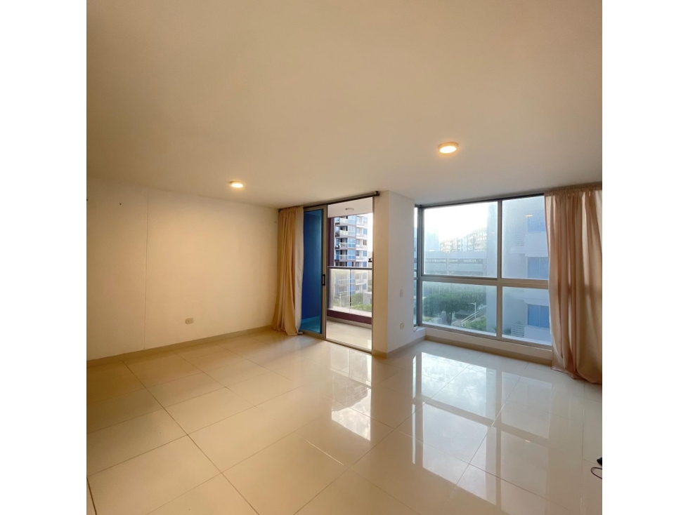 APARTAMENTO EN ARRIENDO MIRAMAR COJ BOLONIA 3 PISO — foto 2