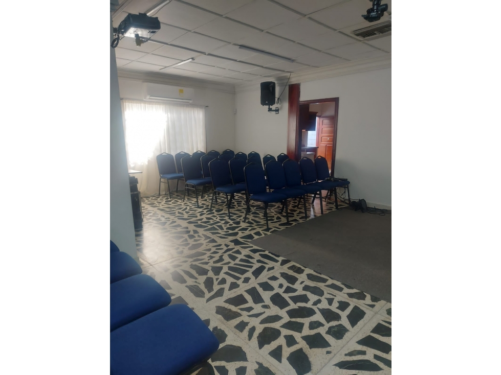CASA UBICADA EN EL POBLADO — foto 5