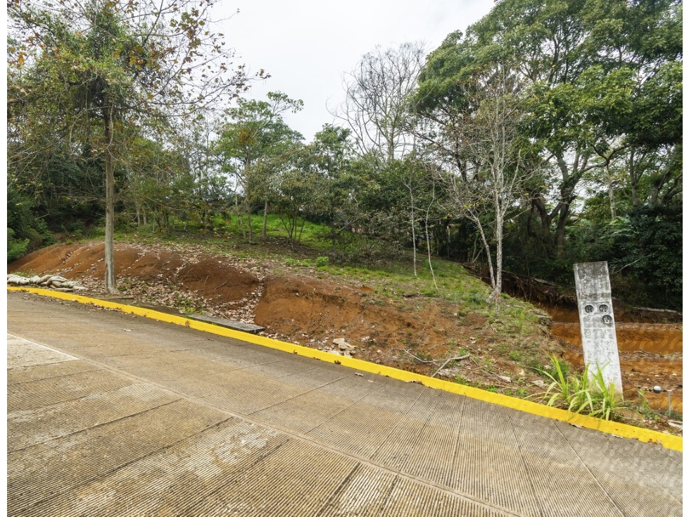 VENTA TERRENO FRACCIONAMIENTO POZO AZUL XALAPA VERACRUZ — foto 4