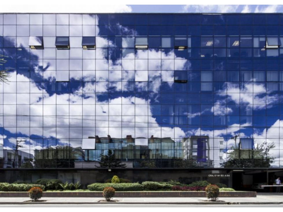 ARRIENDO OFICINAS (Valor por m2) EN EDIFICIO EN EL CHICO