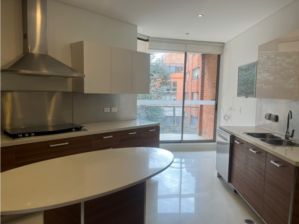 APARTAMENTO PREMIUM EN ARRIENDO CHICÓ — foto 5