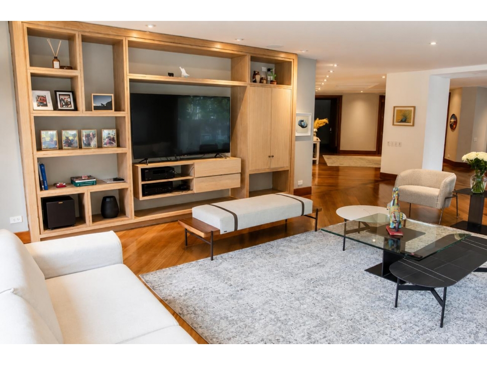 VENDEMOS O ARRENDAMOS AMPLIO APARTAMENTO EN CHICO MUSEO — foto 6