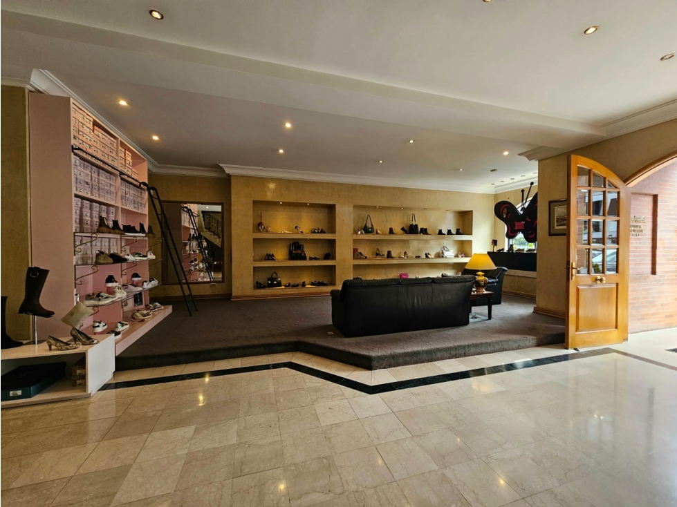 VENTA O ARRIENDO DE LOCAL PREMIUM EN SAN PATRICIO