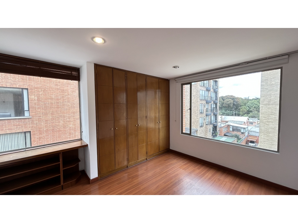 VENDEMOS EXCELENTE INMUEBLE-ESQUINERO EN SANTA PAULA — foto 2