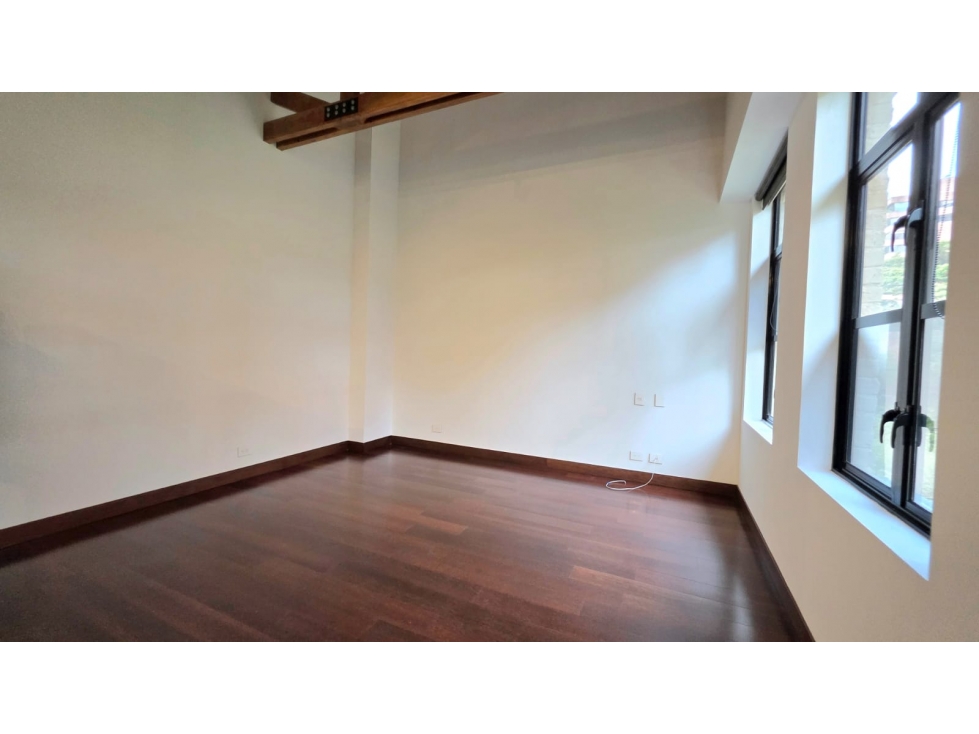 VENTA APARTAMENTO DÚPLEX EN ROSALES — foto 5