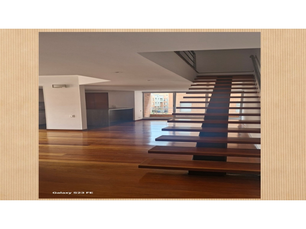 VENDO APARTAMENTO UBICADO EN EL VIRREY DUPLEX
