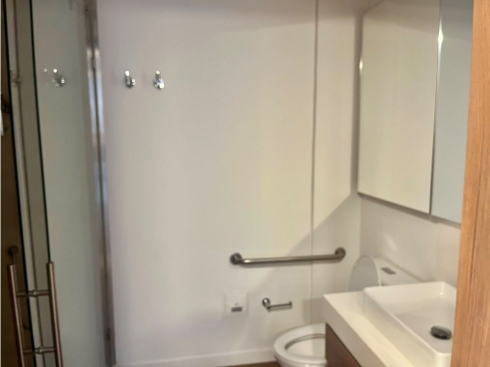 ARRIENDO APARTAESTUDIO EN EDIFICIO SENIOR S CLUB DE SANTA ANA ORIENTAL — foto 5