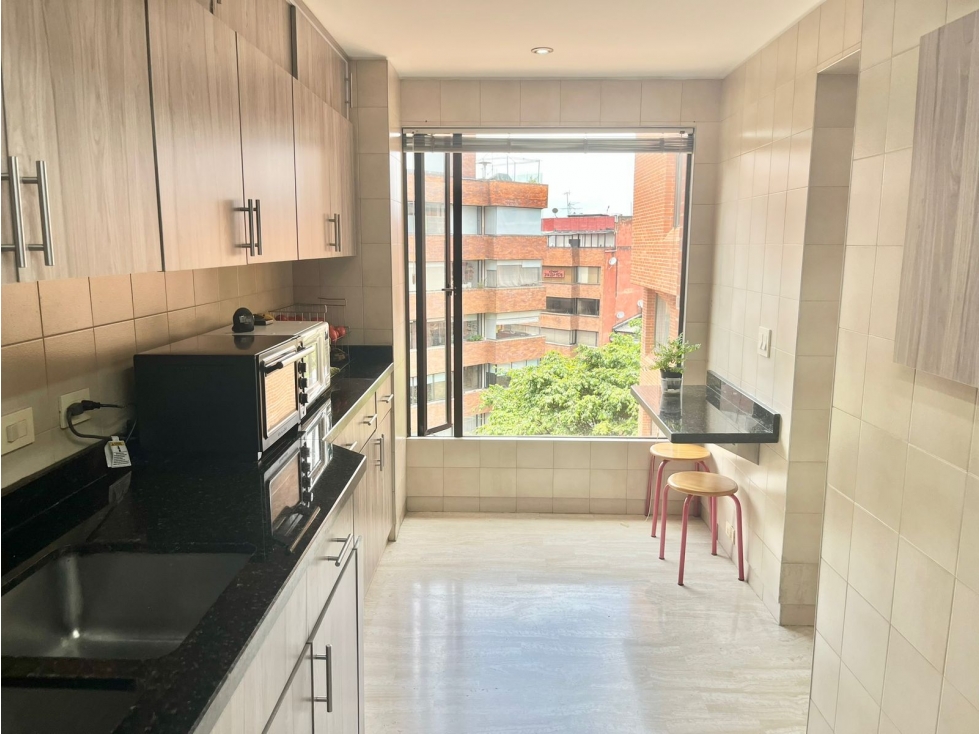VENDEMOS LINDO APARTAMENTO CON AMPLIOS ESPACIOS Y VISTA EN ROSALES — foto 6